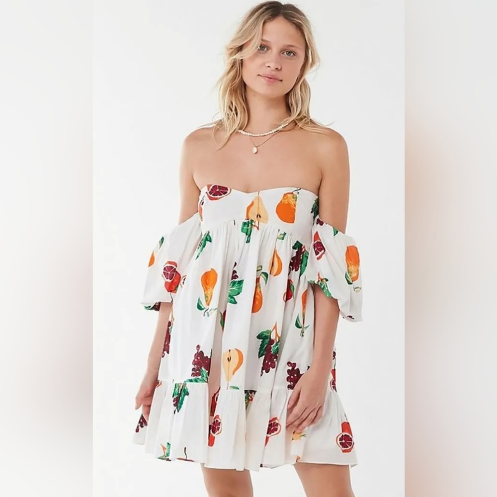 Puff sleeve dress